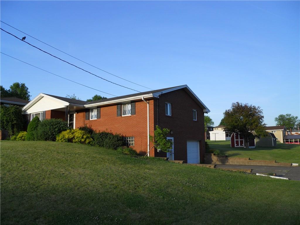 233 Roth Street Houston, PA 15342 - Photo 2 of 14 Gallery Image 2