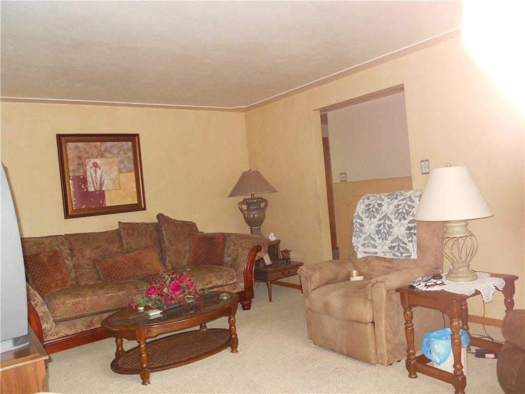 233 Roth Street Houston, PA 15342 - Photo 4 of 14 Gallery Image 4
