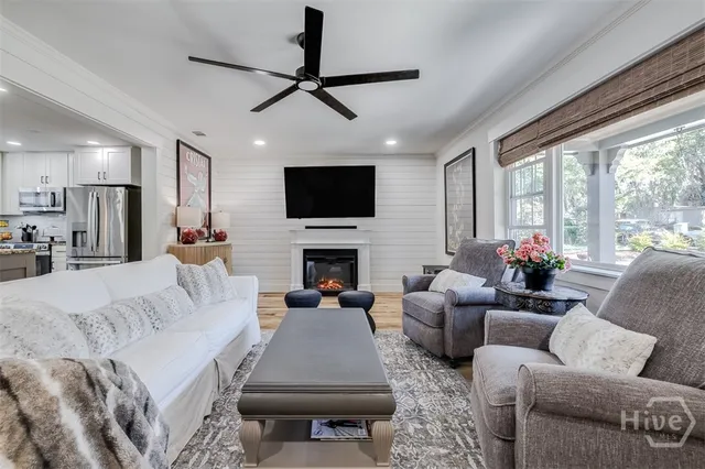 $395,000 | 7209 Van Buren Avenue, Savannah, GA 31406