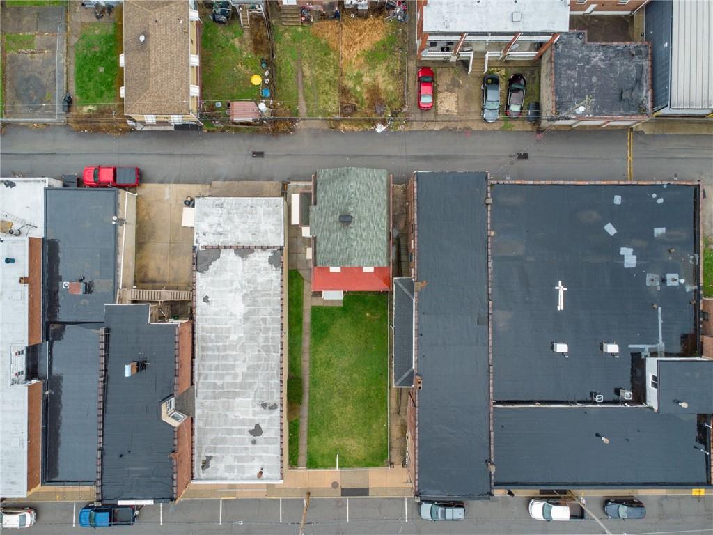 620 Broadway Avenue McKees Rocks, PA 15136 - Photo 18 of 18 an aerial view of a house