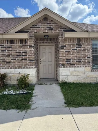 $1,200 | 209 West Mile 14 1/2 North, Unit I, Weslaco, TX 78599