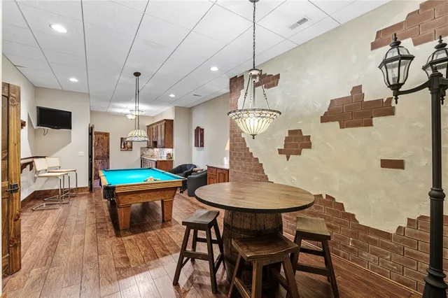 $1,165,685 | 811 Top Ridge Drive, Sunset, SC 29685