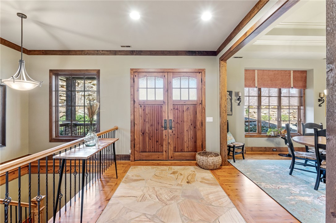 811 Top Ridge Drive Sunset, SC 29685 - Photo 4 of 48