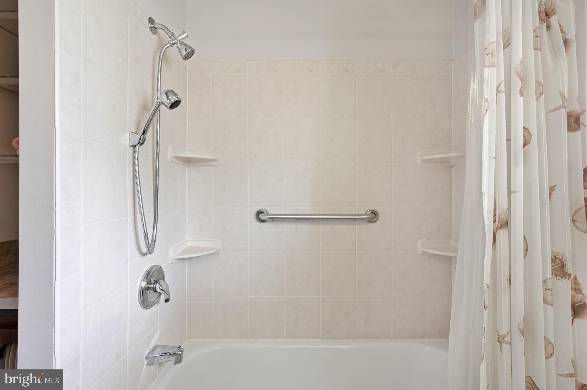 6820 Constance Drive Springfield, VA 22150 - Photo 35 of 46 Tub in Full Bath