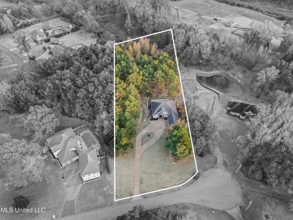 $600,000 | 420 Buck Cove, Hernando, MS 38632