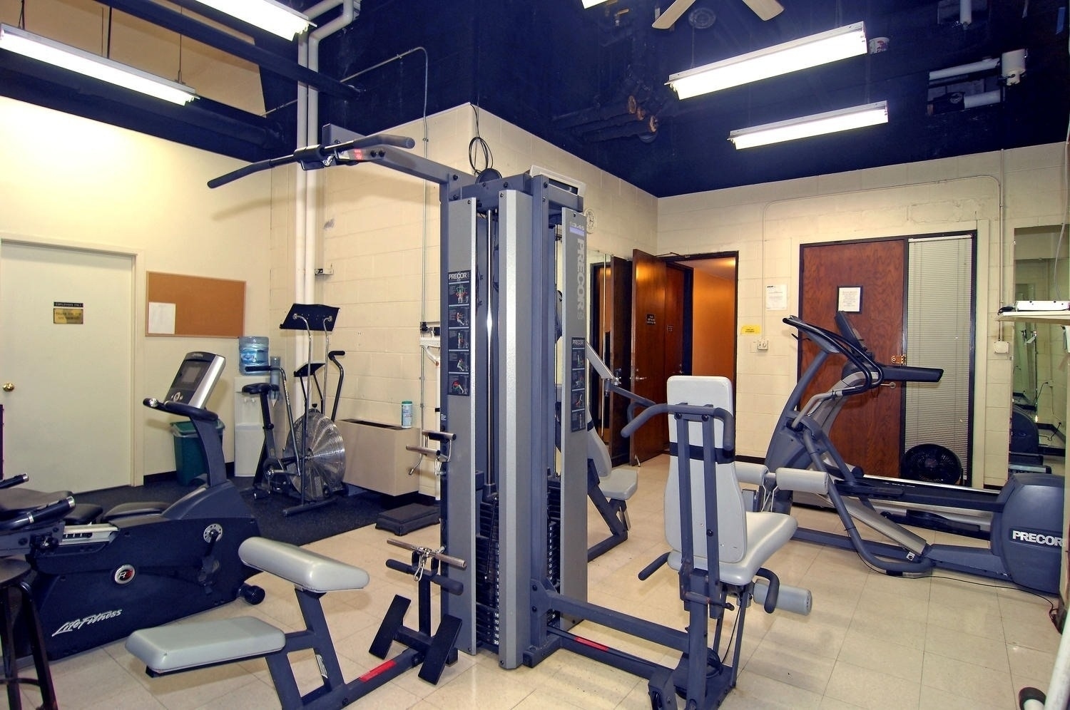 1310 North Ritchie Court, Unit 19B Chicago, IL 60610 - Photo 25 of 30 a view of a room with gym equipment