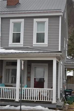 $1,095 | 111 Dewey Street, Pittsburgh, PA 15223