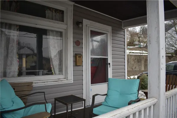 $1,095 | 111 Dewey Street, Pittsburgh, PA 15223