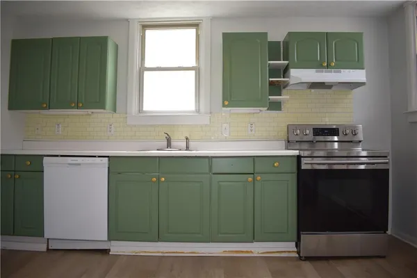 $1,095 | 111 Dewey Street, Pittsburgh, PA 15223
