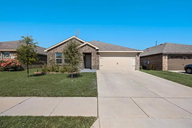 $239,900 | 2929 Goodrich Street, Royse City, TX 75189