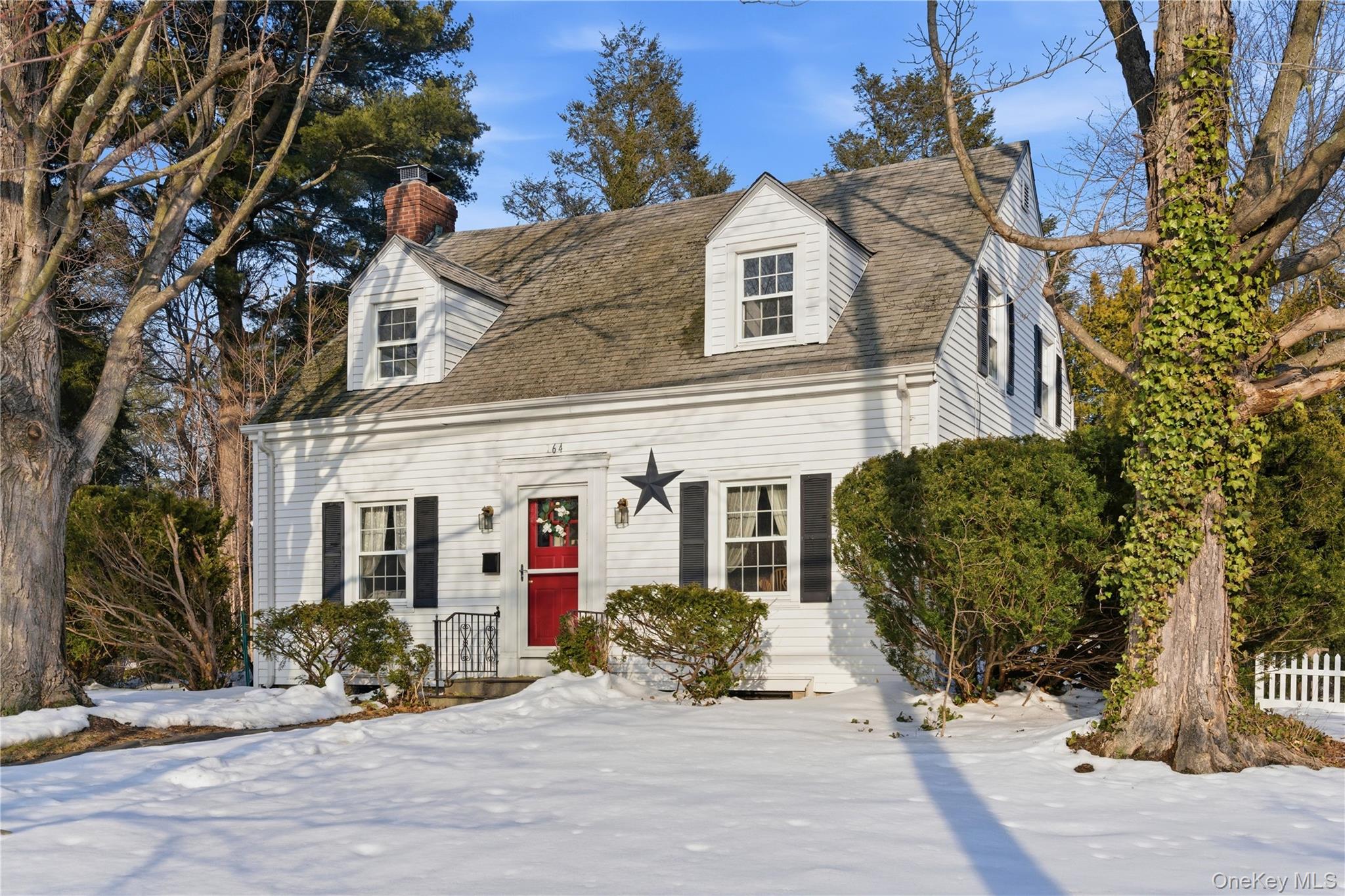 164 West Neck Road Huntington, NY 11743 - Photo 1 of 1
