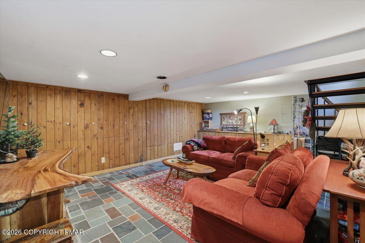 178 Westcolang Road Lackawaxen, PA 18435 - Photo 19 of 67 Family Room