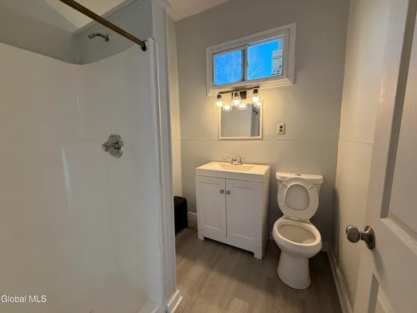 $1,600 | 184 Quail Street, Unit 1, Albany, NY 12203