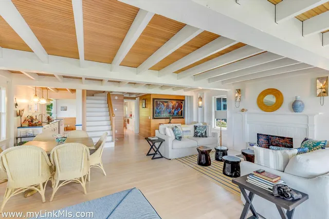 $19,500,000 | 104 Old Herring Creek Road, West Tisbury, MA 02568