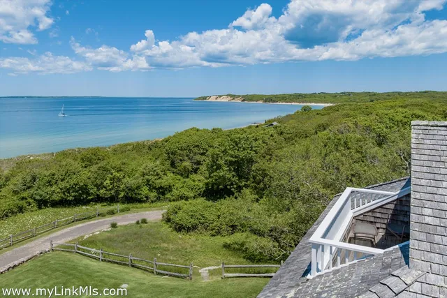 $19,500,000 | 104 Old Herring Creek Road, West Tisbury, MA 02568