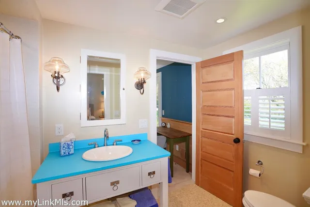 $19,500,000 | 104 Old Herring Creek Road, West Tisbury, MA 02568