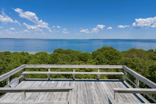 $19,500,000 | 104 Old Herring Creek Road, West Tisbury, MA 02568