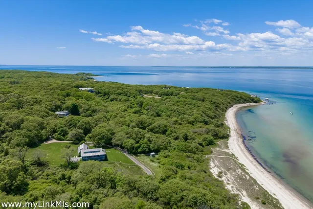 $19,500,000 | 104 Old Herring Creek Road, West Tisbury, MA 02568