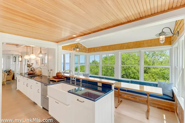 $19,500,000 | 104 Old Herring Creek Road, West Tisbury, MA 02568