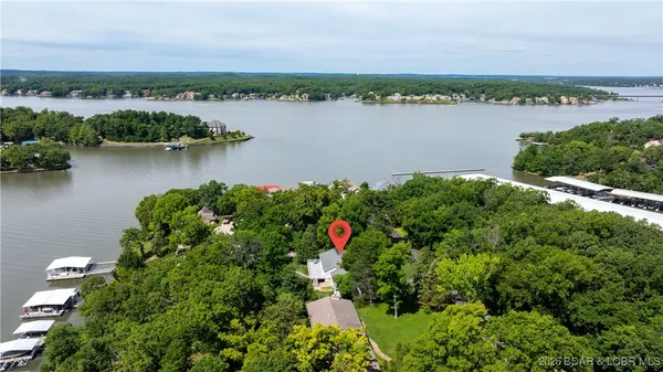 $750,000 | 288 Oak Ridge Drive, Lake Ozark, MO 65049