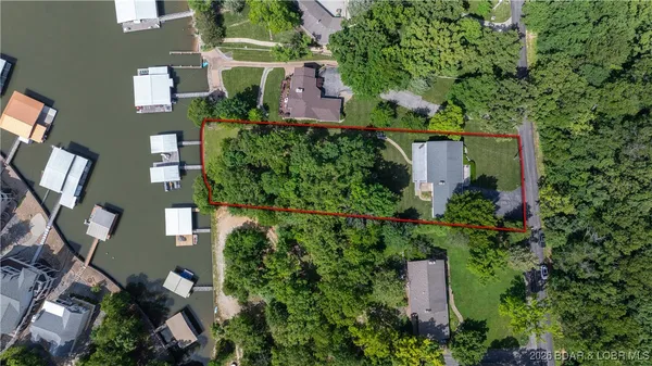 $750,000 | 288 Oak Ridge Drive, Lake Ozark, MO 65049