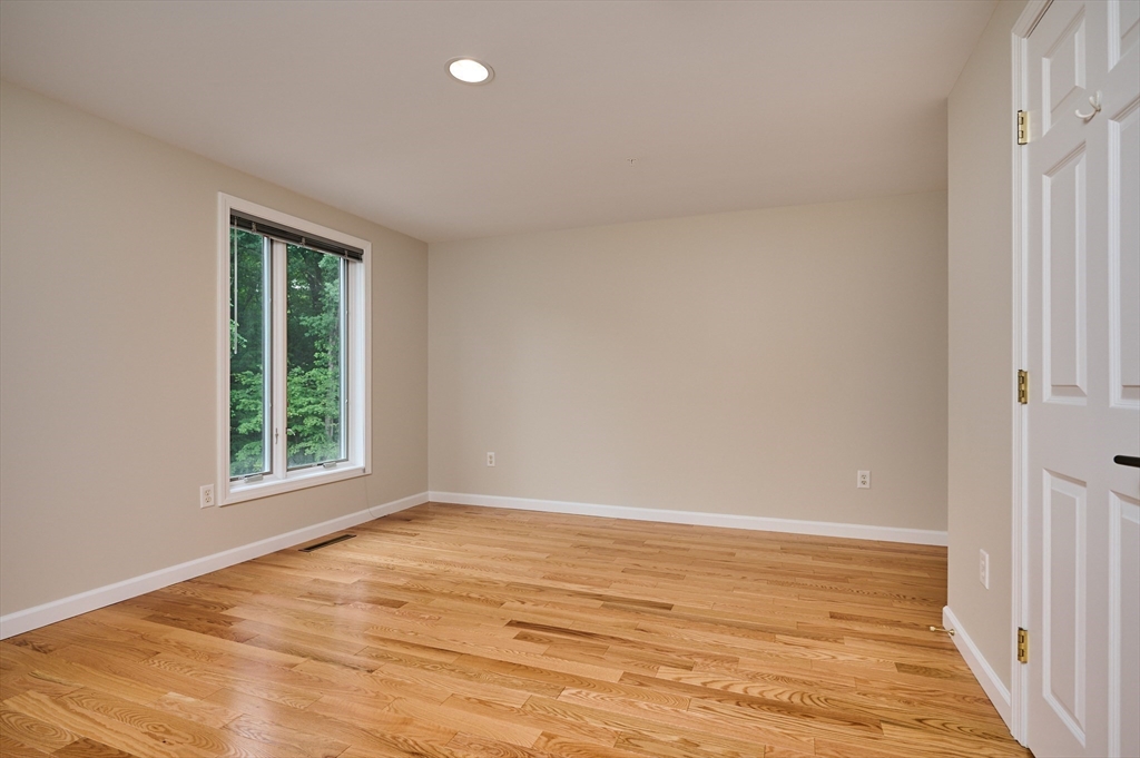 8 Emerson Court, Unit 8 Amherst, MA 01002 - Photo 15 of 42