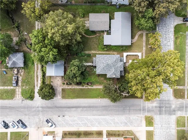 $109,000 | 132 North 7th Street, Fredonia, KS 66736