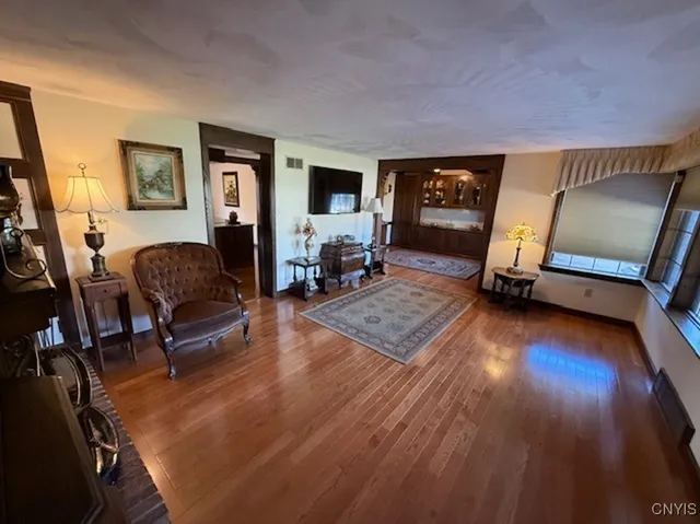 $409,900 | 107 Sedgewick Park, New Hartford, NY 13413