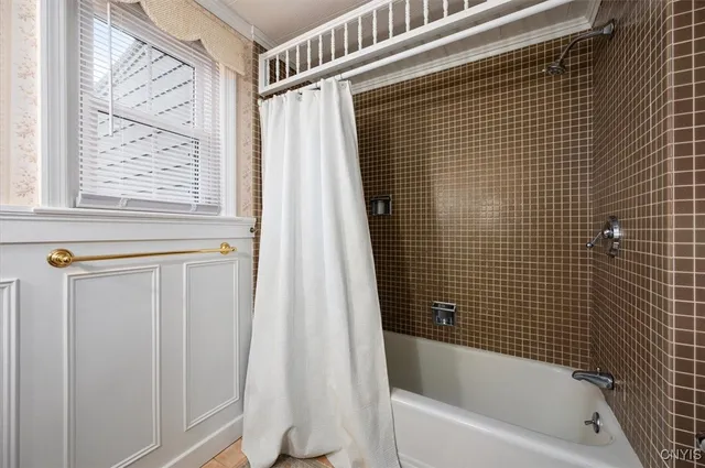 $395,000 | 107 Sedgewick Park, New Hartford, NY 13413