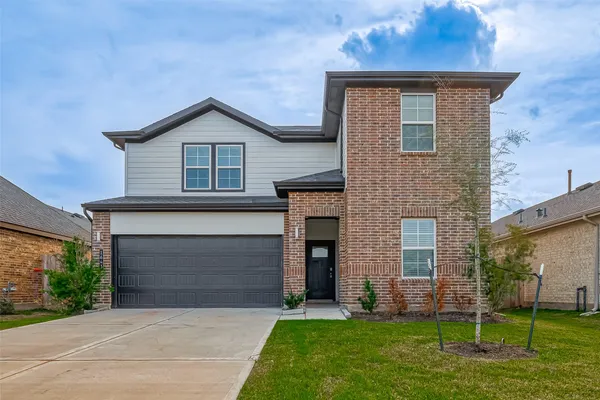 $2,395 | 1643 Solana Drive, Fresno, TX 77545