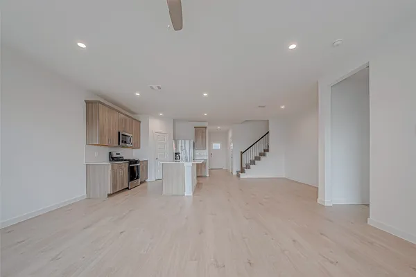 $2,395 | 1643 Solana Drive, Fresno, TX 77545