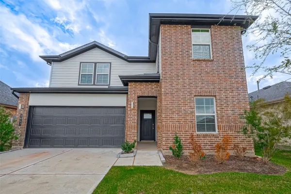 $2,395 | 1643 Solana Drive, Fresno, TX 77545