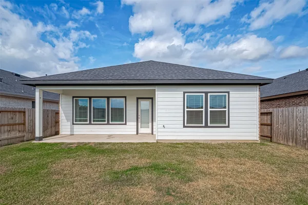 $2,395 | 1643 Solana Drive, Fresno, TX 77545