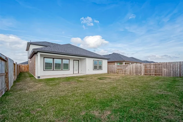 $2,395 | 1643 Solana Drive, Fresno, TX 77545