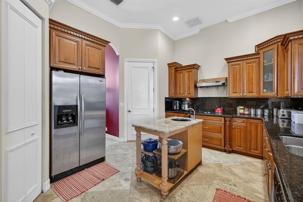 7961 Northwest 90th Avenue Tamarac, FL 33321 - Photo 15 of 40