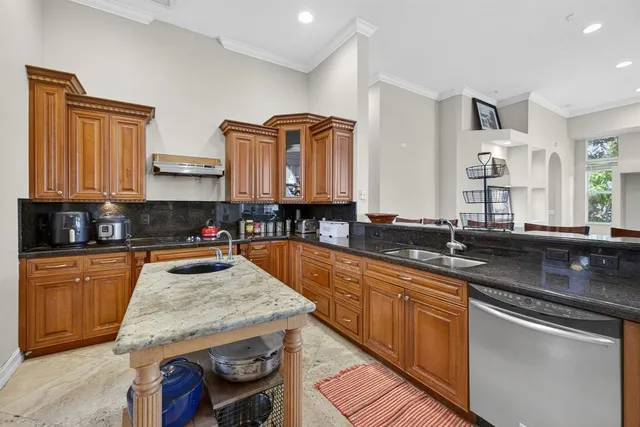 $749,900 | 7961 Northwest 90th Avenue, Tamarac, FL 33321