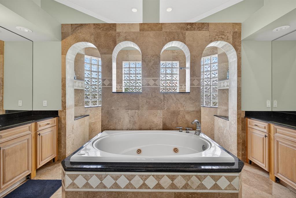 7961 Northwest 90th Avenue Tamarac, FL 33321 - Photo 25 of 40