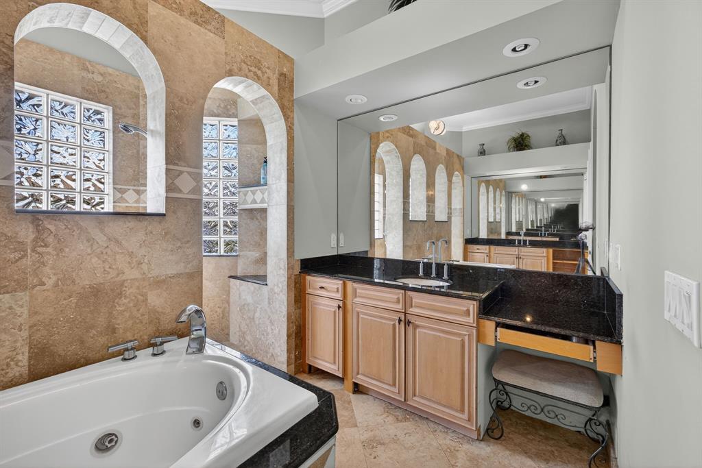 7961 Northwest 90th Avenue Tamarac, FL 33321 - Photo 26 of 40