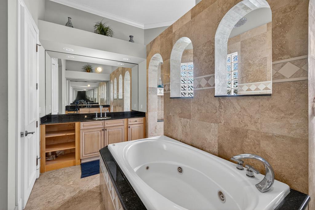 7961 Northwest 90th Avenue Tamarac, FL 33321 - Photo 27 of 40