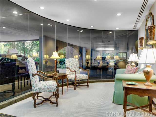 922 Cherokee Road, Unit E2 Charlotte, NC 28207 - Photo 15 of 16 Gallery Image 15