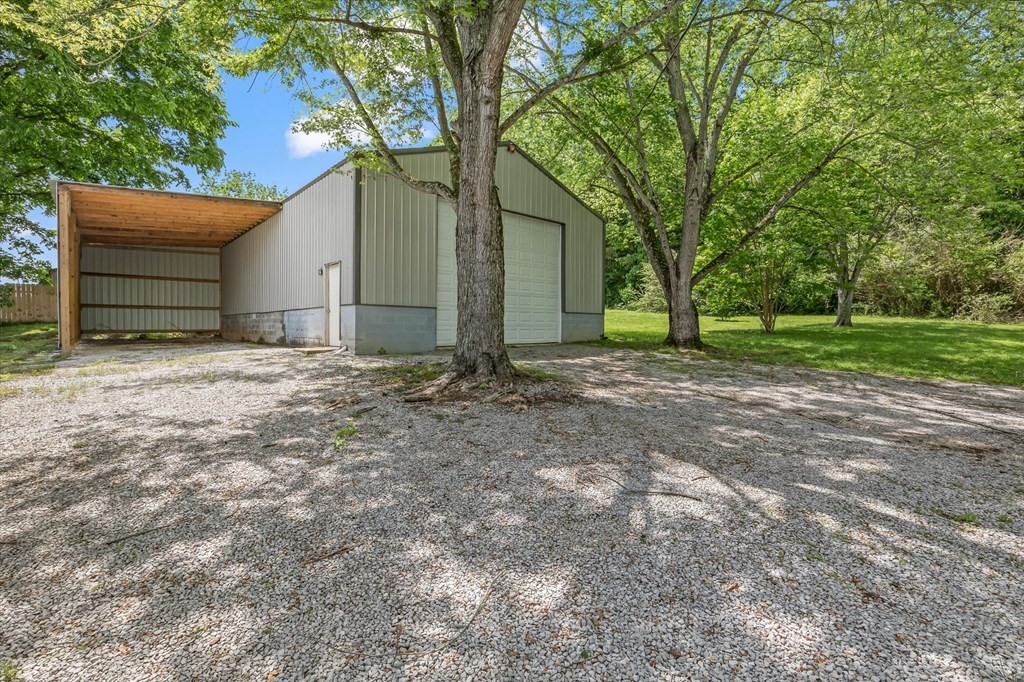 9614 Barnes Ridge Road Monroe, TN 38573 - Photo 3 of 22