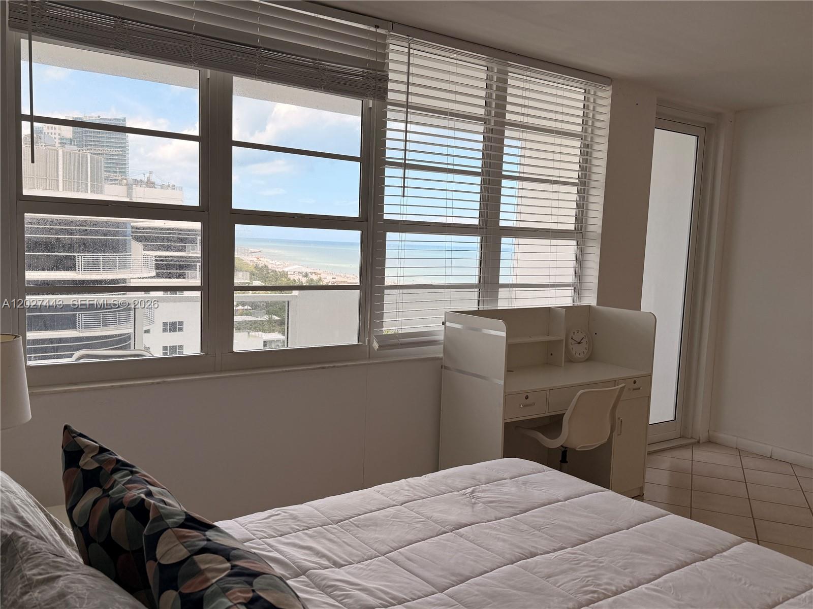 100 Lincoln Road, Unit 1427 Miami Beach, FL 33139 - Photo 5 of 26