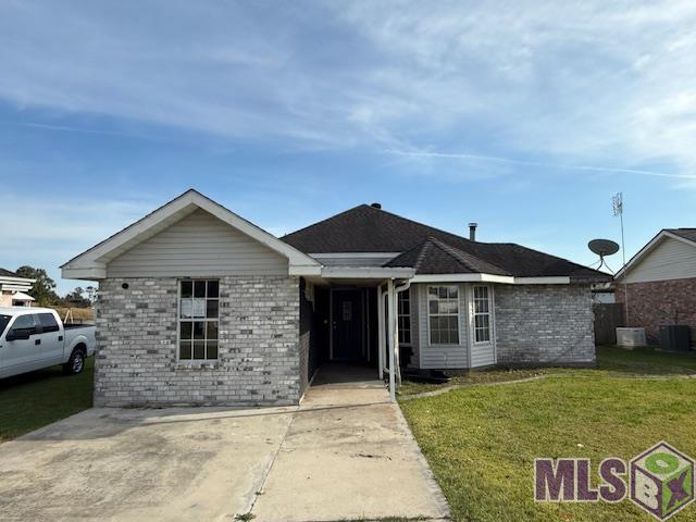 123 Wayne Avenue Houma, LA 70360 - Photo 1 of 15