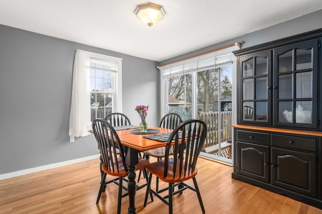 2 Pond Street Uxbridge, MA 01569 - Photo 13 of 25