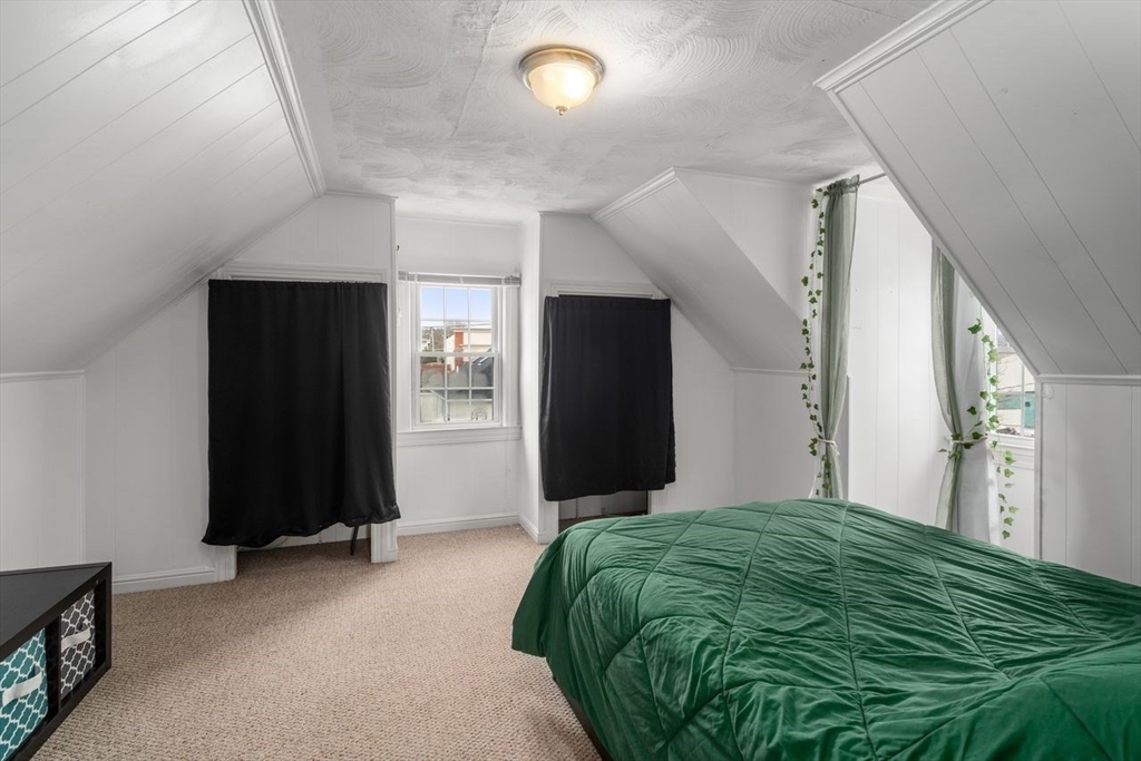 2 Pond Street Uxbridge, MA 01569 - Photo 16 of 25