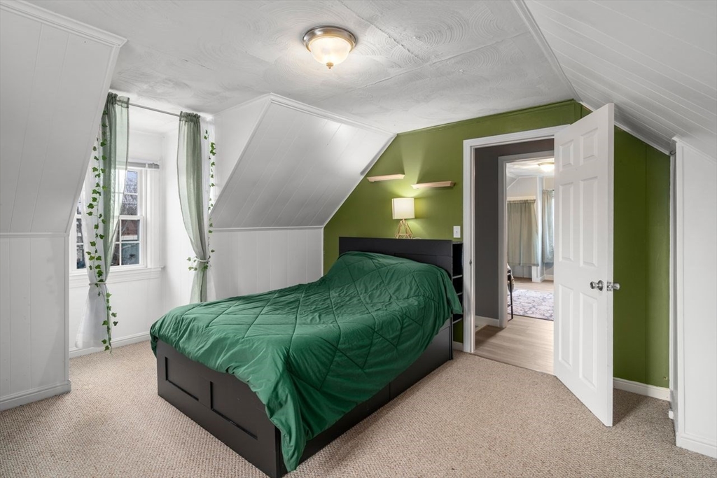 2 Pond Street Uxbridge, MA 01569 - Photo 17 of 25