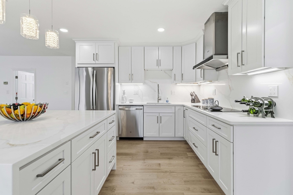 183 Gardner Street Hingham, MA 02043 - Photo 11 of 42