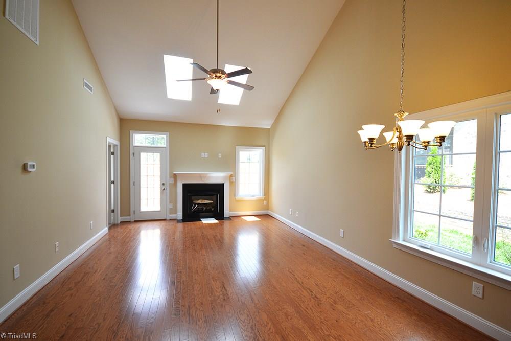 3824 Galloway Court High Point, NC 27265 - Photo 5 of 19 Gallery Image 5