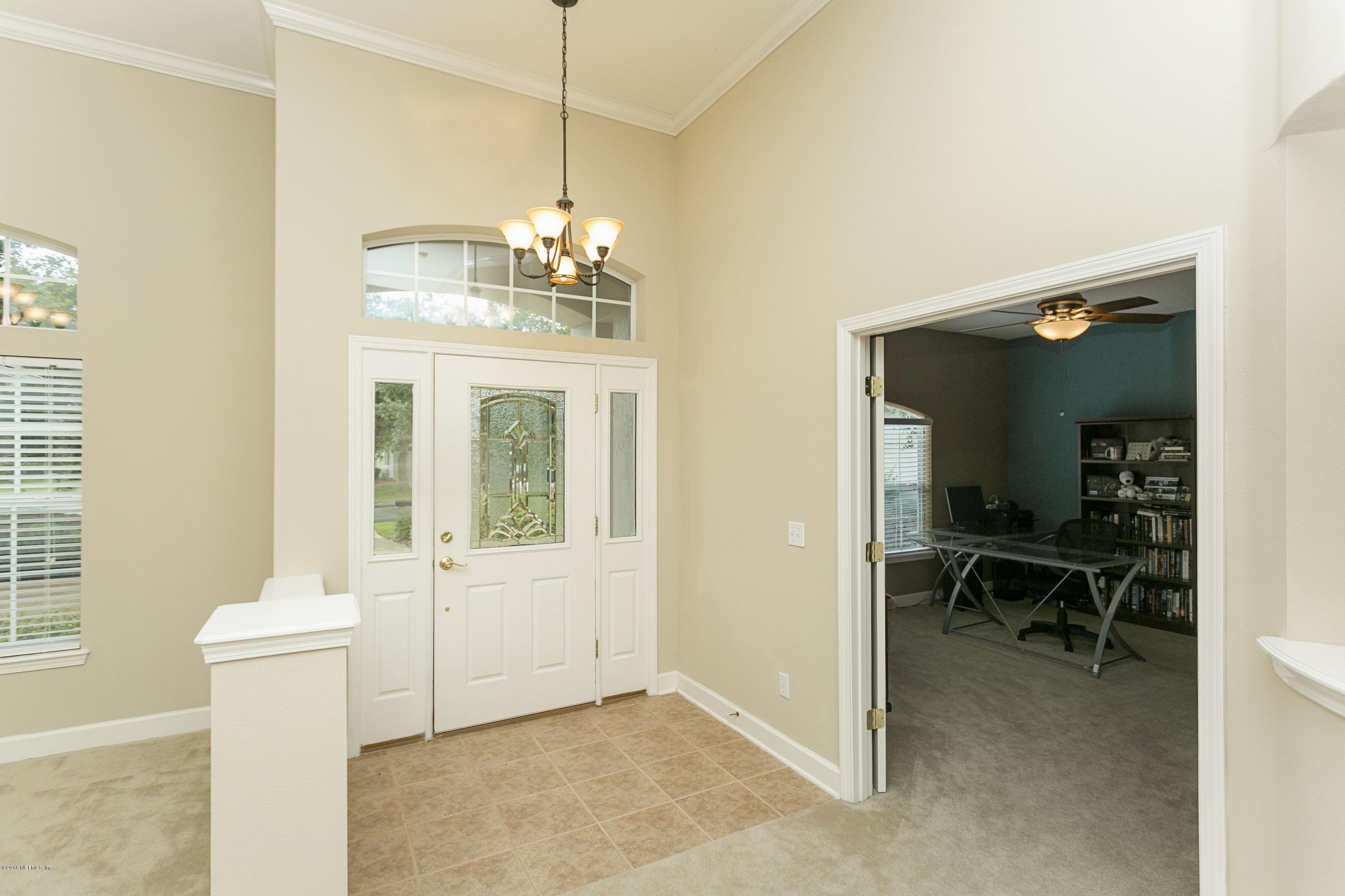 933 Indian River Road St. Augustine, FL 32092 - Photo 3 of 27 Foyer
