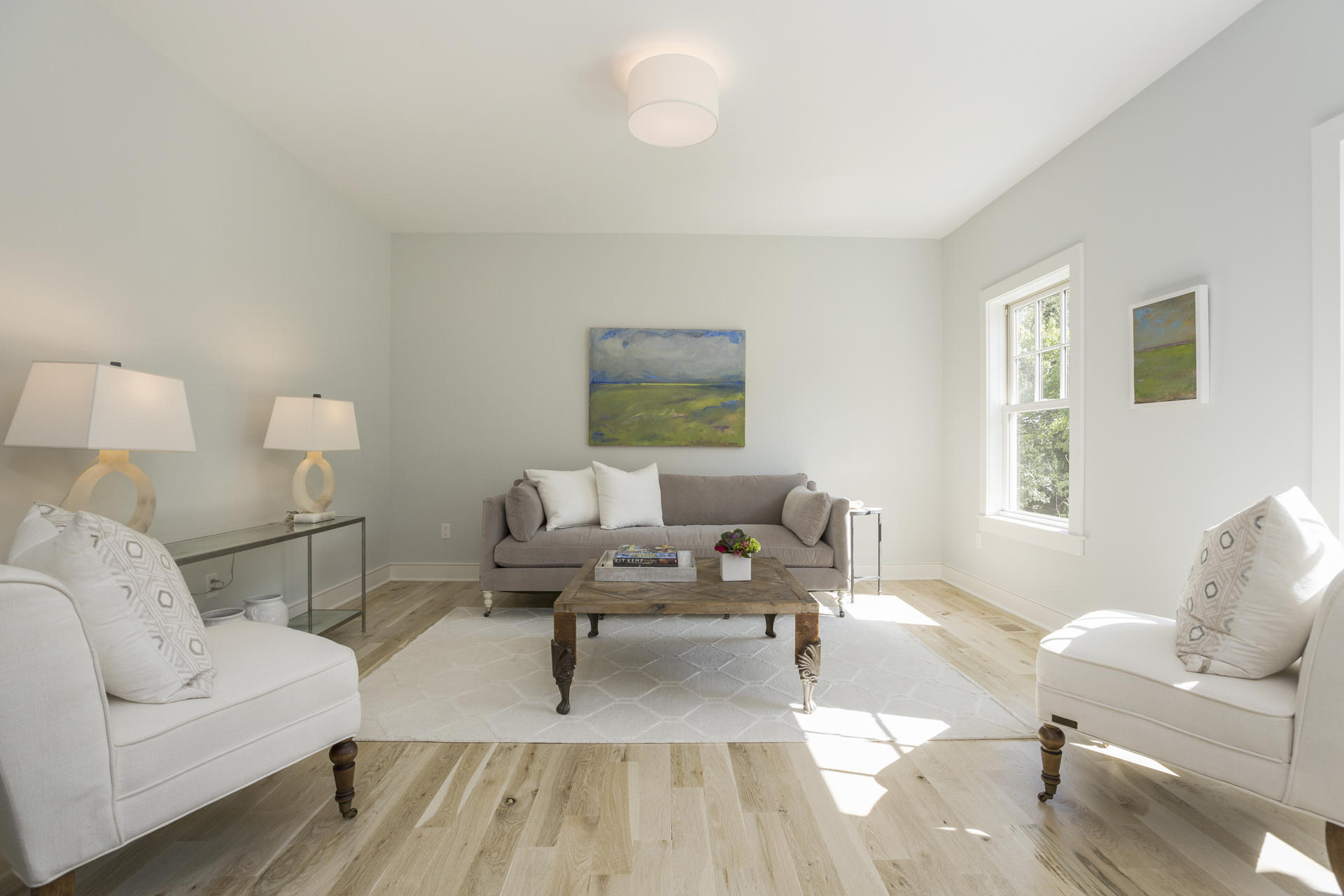 8 Walmsley Road Darien, CT 06820 - Photo 4 of 28 a living room with furniture